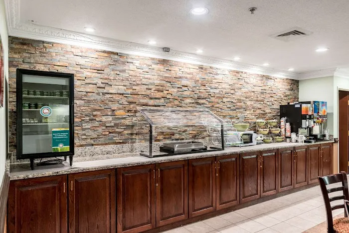Quality Inn & Suites Winston Salem/Clemmons/Bermuda Run 4