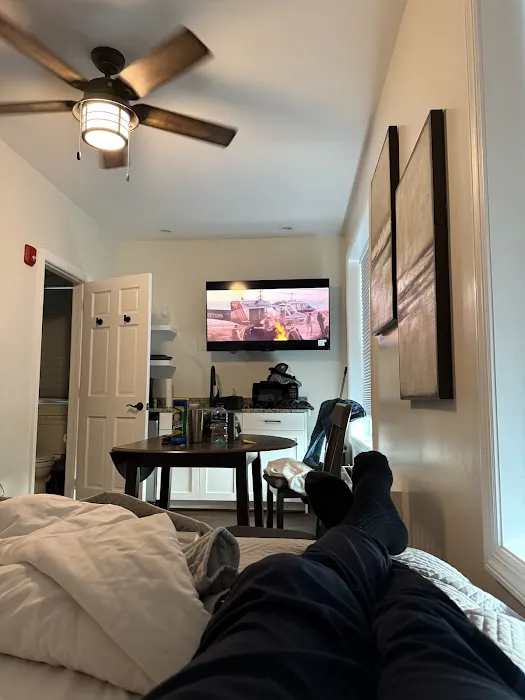 The Traveler on Main 4