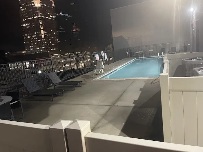 Hampton Inn & Suites Winston-Salem Downtown 5