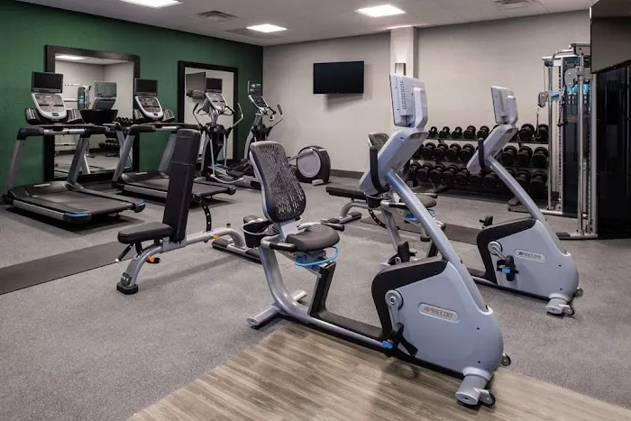 Hampton Inn & Suites Winston-Salem Downtown 5