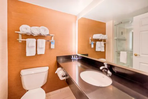 Fairfield Inn & Suites Winston-Salem Downtown 5