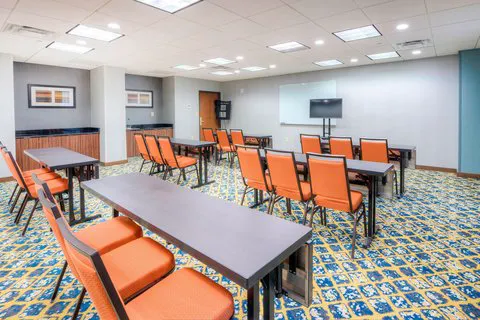 Fairfield Inn & Suites Winston-Salem Downtown 5