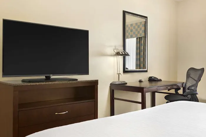 Hilton Garden Inn Winston-Salem/Hanes Mall 4