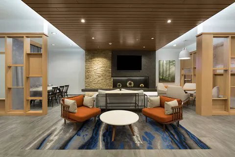 Fairfield Inn & Suites Statesville 4