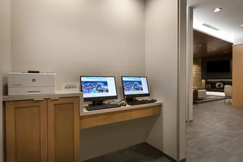 Fairfield Inn & Suites Statesville 4