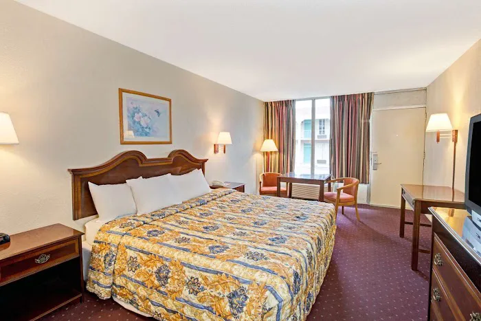 Days Inn by Wyndham Statesville 4