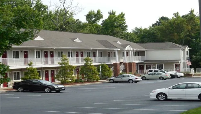 Affordable Suites Lexington 4