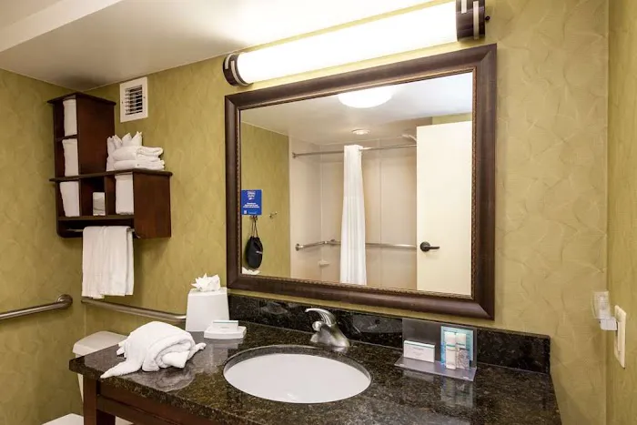Hampton Inn Winston-Salem Hanes Mall 4