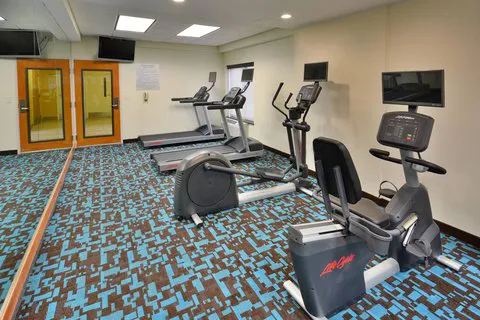 Fairfield Inn & Suites Winston-Salem Hanes Mall 4