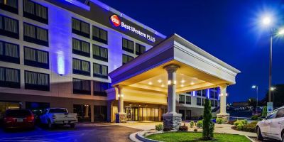 Best Western Plus Hanes Mall Hotel