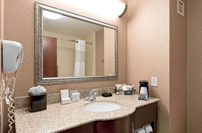 Hampton Inn Statesville 4