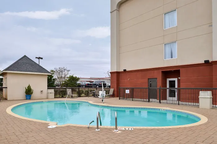 Hampton Inn Statesville 4