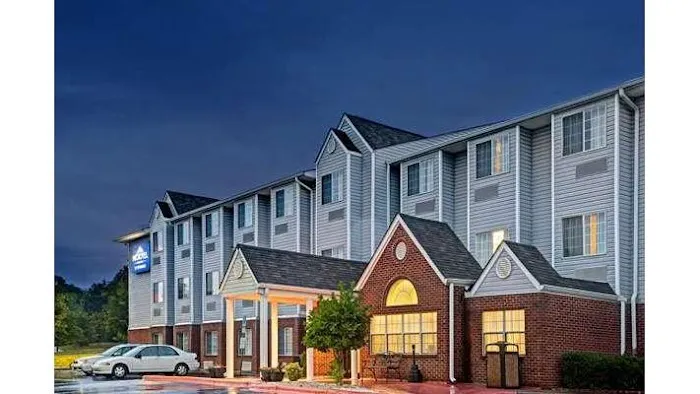 Microtel Inn & Suites by Wyndham Statesville 4