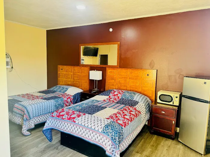 Best In Town Motel 4