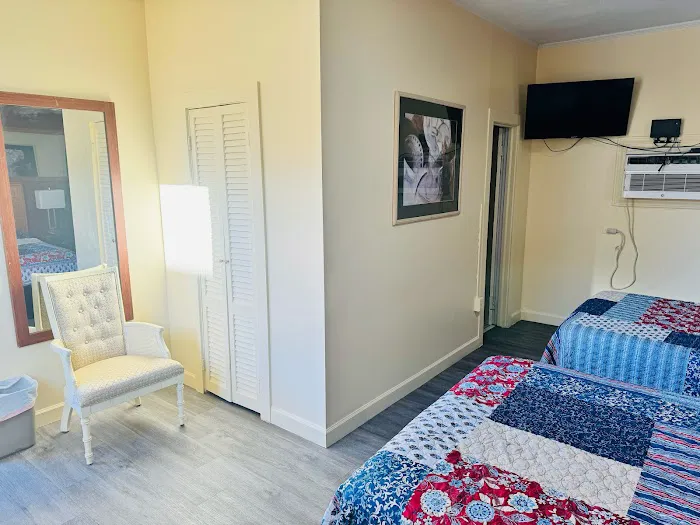 Best In Town Motel 4