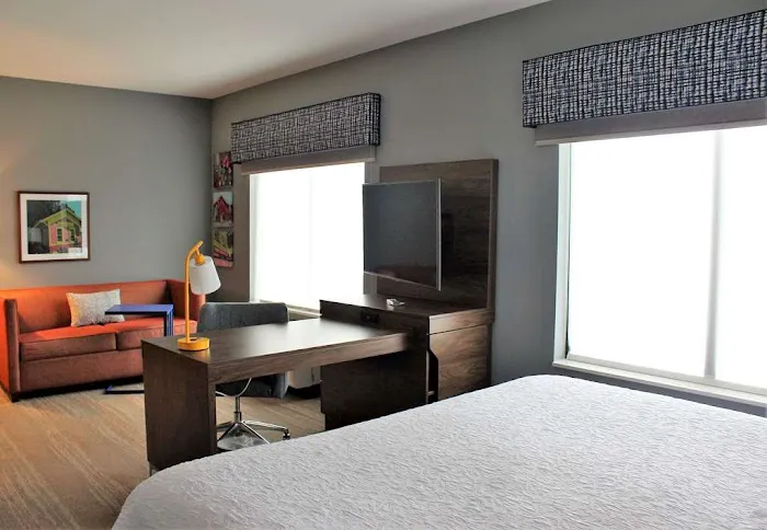 Hampton Inn Lexington, NC 4