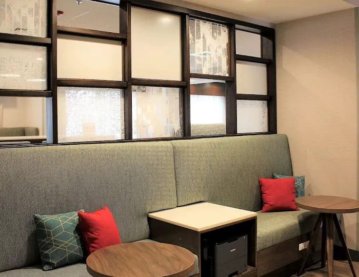 Hampton Inn Lexington, NC 4