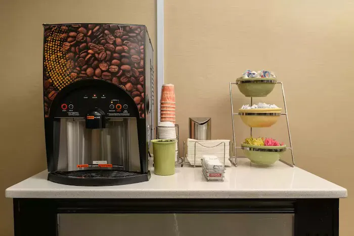 Quality Inn & Suites 4
