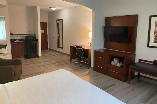 Comfort Suites Salisbury I-85 4