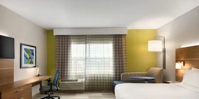 Holiday Inn Express & Suites Salisbury by IHG