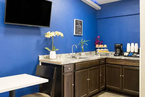 Days Inn by Wyndham Salisbury, NC 4