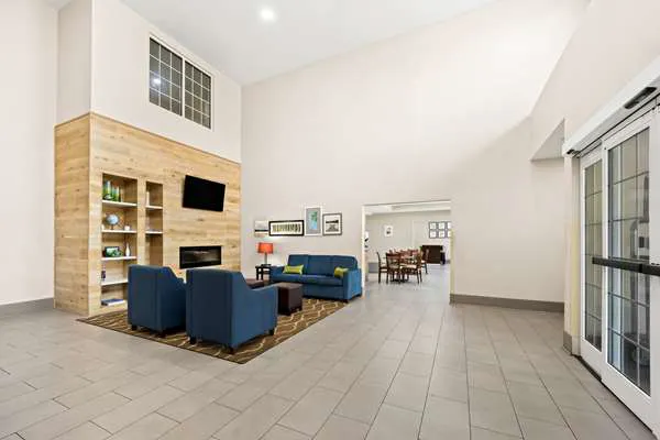 Comfort Inn & Suites High Point - Archdale 4