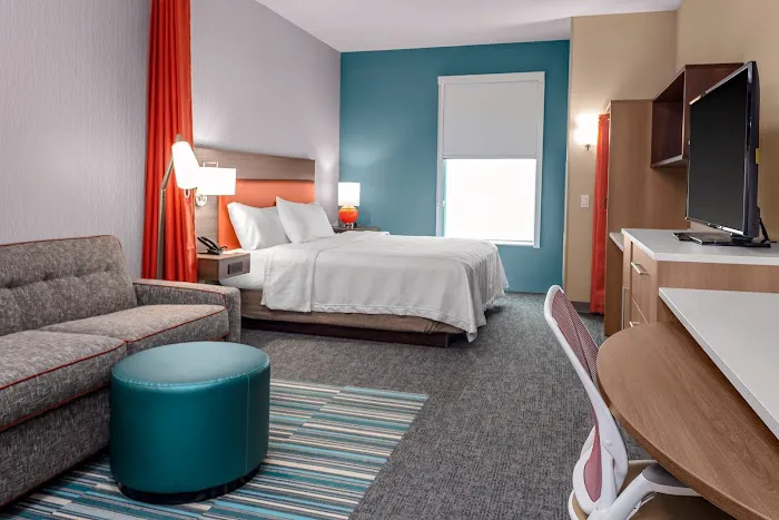 Home2 Suites by Hilton Salisbury 4