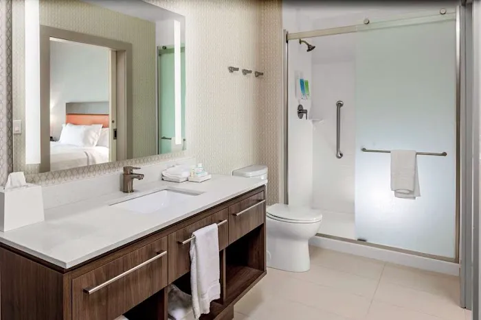 Home2 Suites by Hilton Salisbury 4