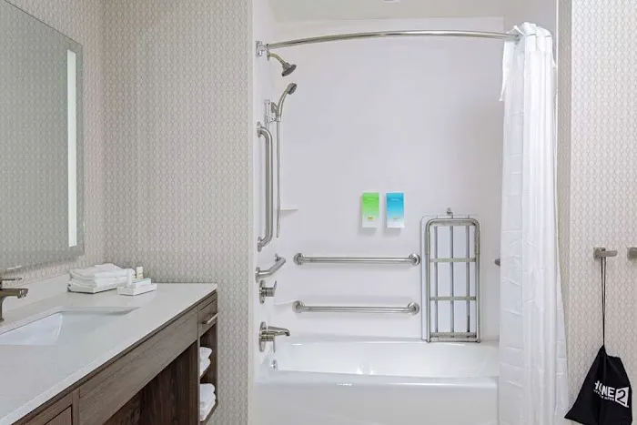 Home2 Suites by Hilton Salisbury 4