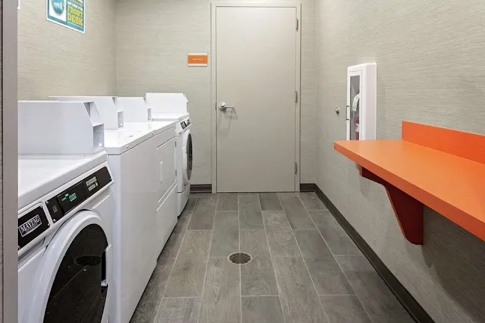 Home2 Suites by Hilton Salisbury 4