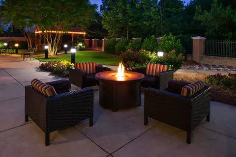 Courtyard High Point 4