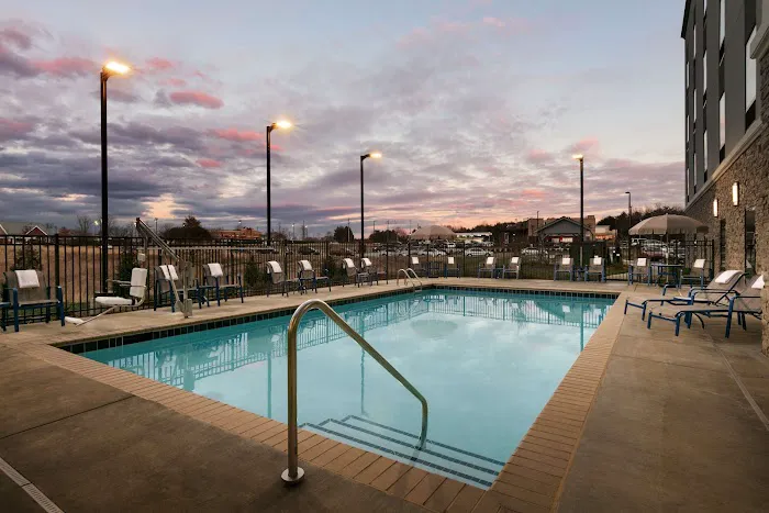 Hampton Inn Kernersville 4