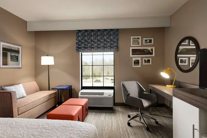 Hampton Inn Kernersville 4
