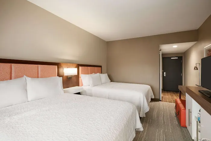 Hampton Inn Kernersville 4
