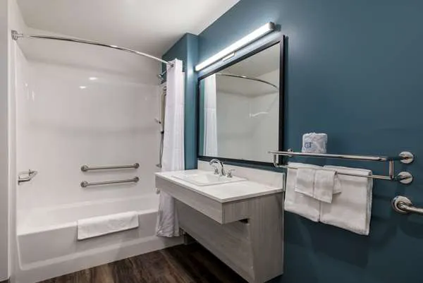 WoodSpring Suites Greensboro - High Point North 4