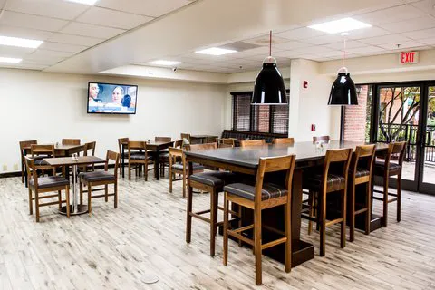 Four Points by Sheraton Greensboro Airport 4