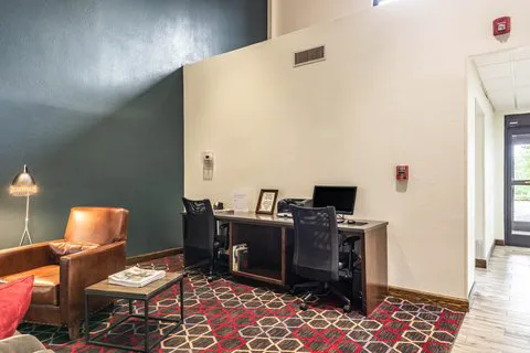 Four Points by Sheraton Greensboro Airport 4