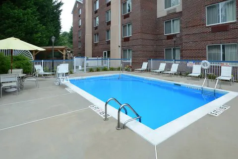 Fairfield Inn Greensboro Airport 4