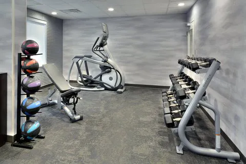Fairfield Inn Greensboro Airport 4