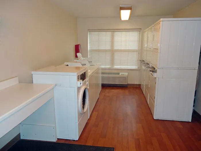 Extended Stay America - Greensboro - Airport 4