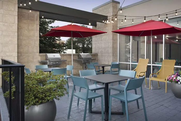 Home2 Suites by Hilton Greensboro Airport, NC 4