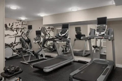Residence Inn Greensboro Airport 4