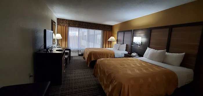 Quality Inn & Suites - Greensboro-High Point 4