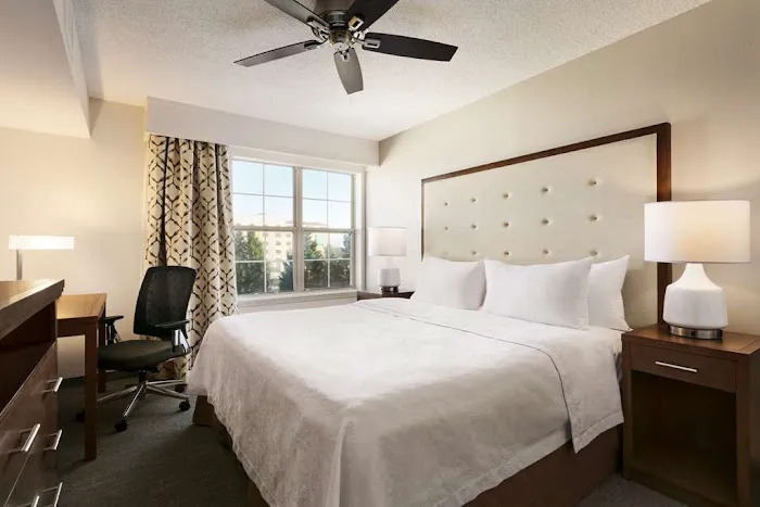 Homewood Suites by Hilton Greensboro 4