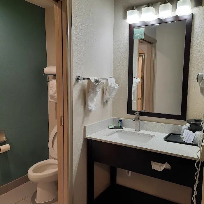 Sleep Inn Greensboro Airport 4