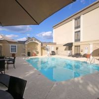 Wingate by Wyndham Greensboro/Coliseum ico