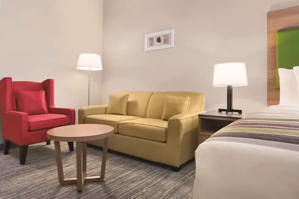 Country Inn & Suites by Radisson, Greensboro, NC 5