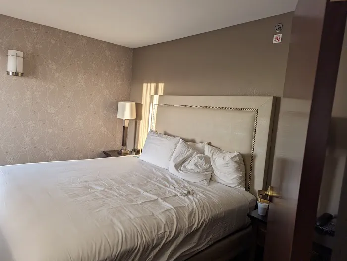 Drury Inn & Suites Greensboro 5