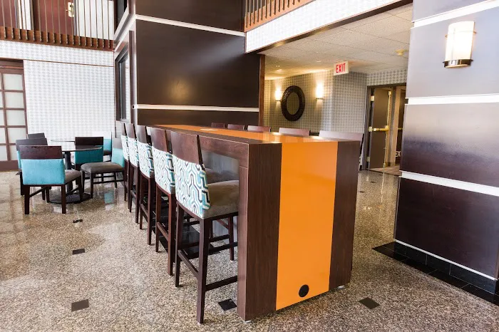 Drury Inn & Suites Greensboro 5