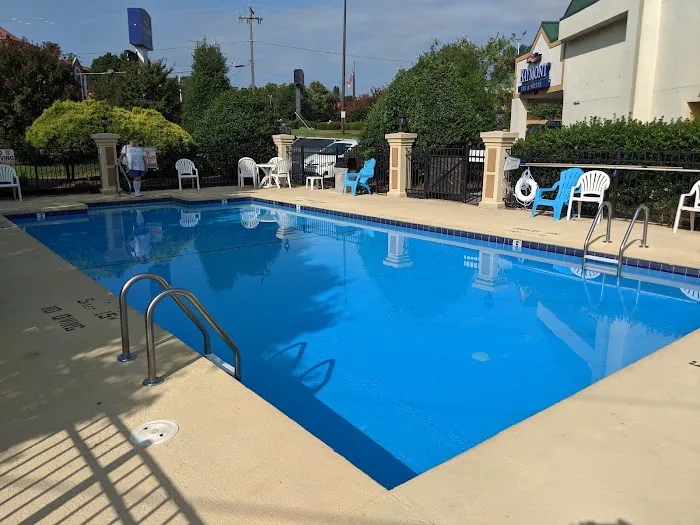 Baymont by Wyndham Greensboro/Coliseum 5